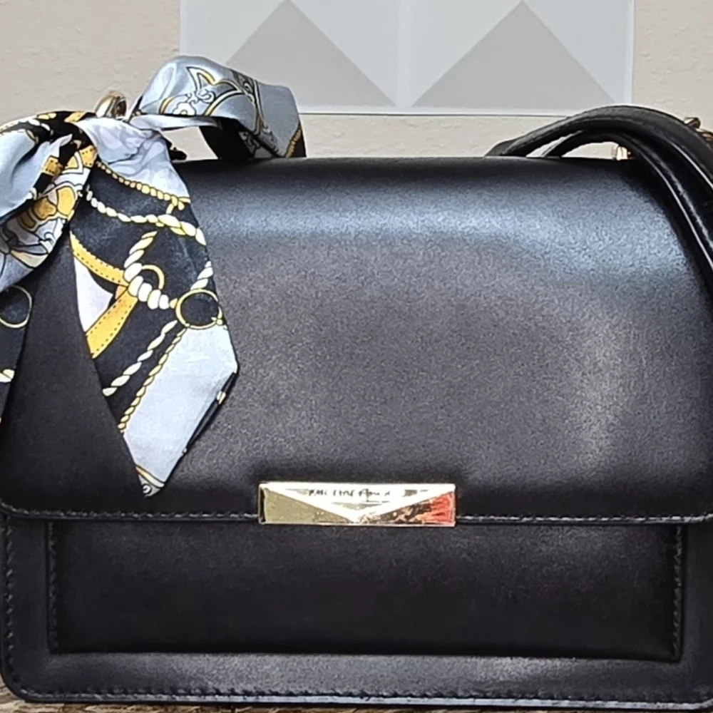 Michael Kors Black Leather Shoulder Bag w/ Gold Chain Strap + FREE Bag Scarf